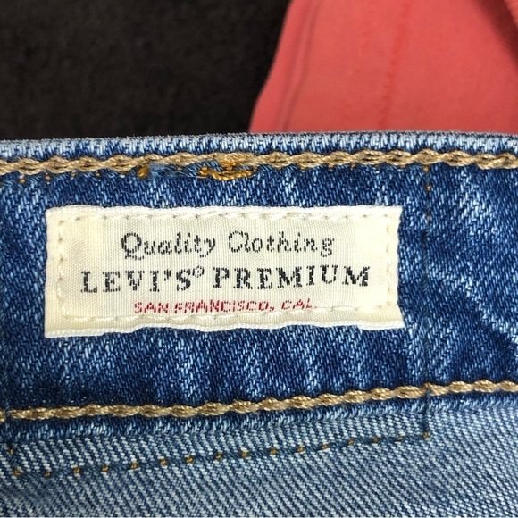 LEVI’S 721 high rise, skinny, distressed jeans - Picture 5 of 12